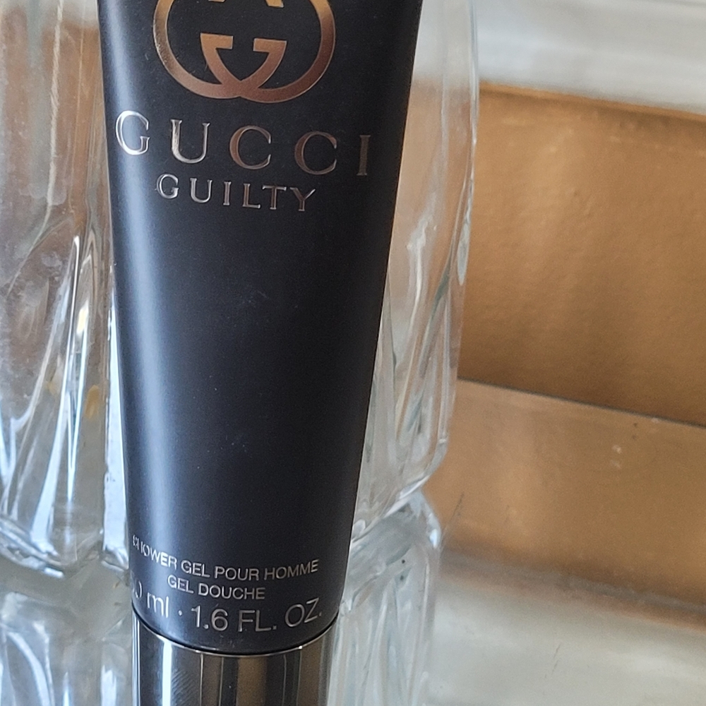Gucci - Picture 6 of 6